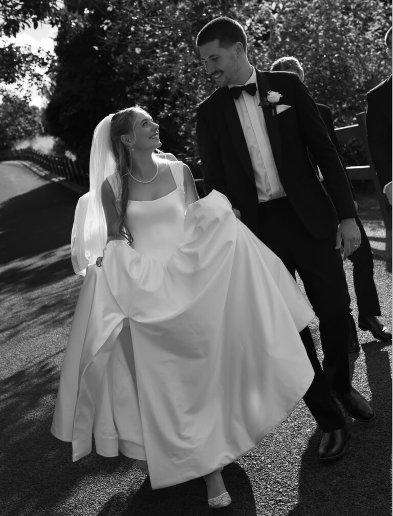 Moon & Pearl bride - Square-neck satin ballgown